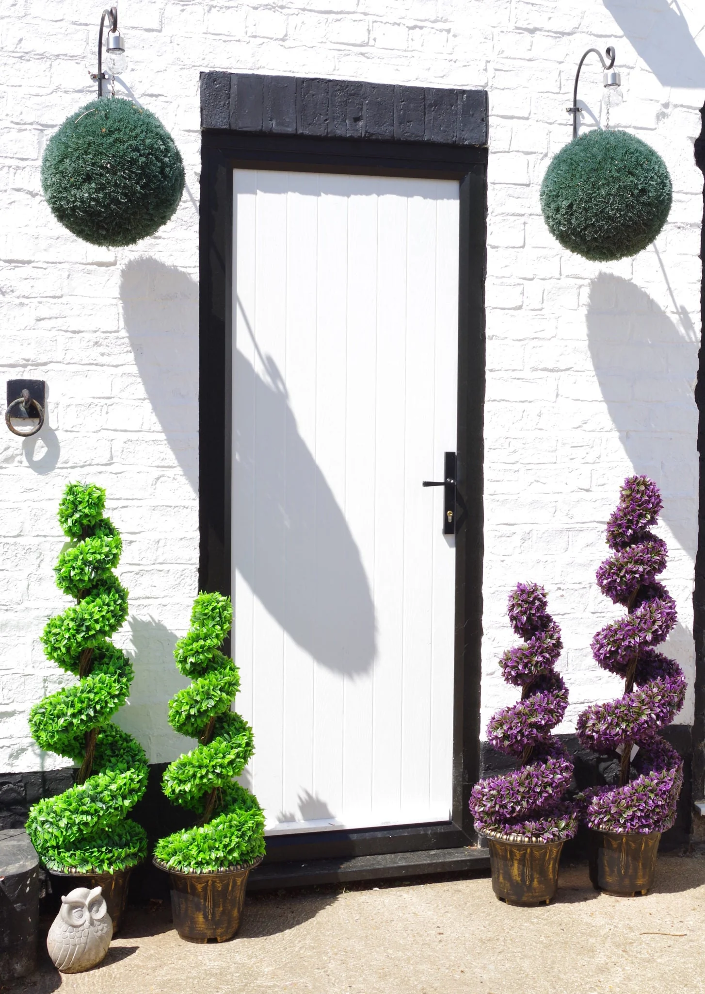 120cm Green Large Leaf Spiral with Decorative Planter - Image 2