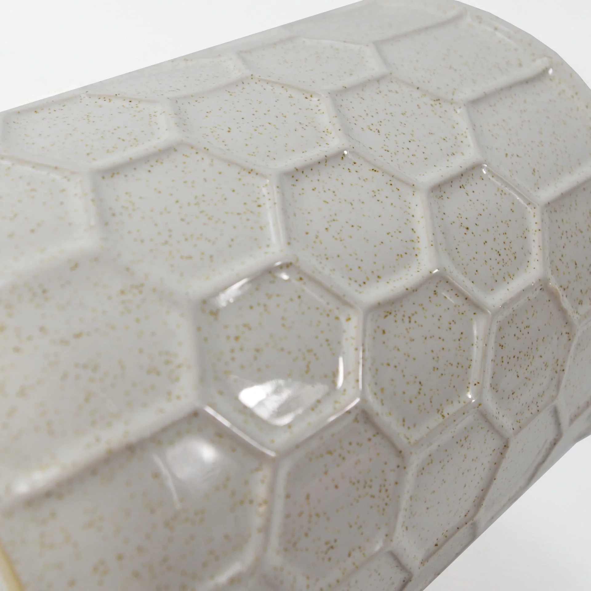 16cm White Honeycomb Ceramic Planter - Image 3