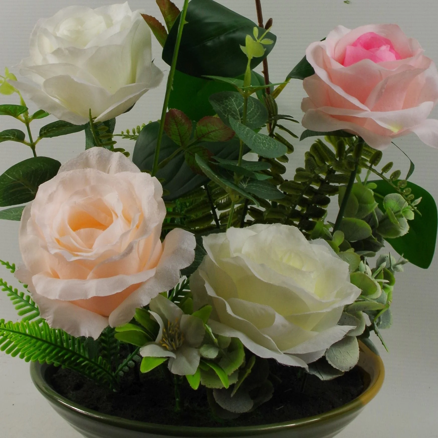 35cm Mixed Artificial Rose Bush Display - Image 2