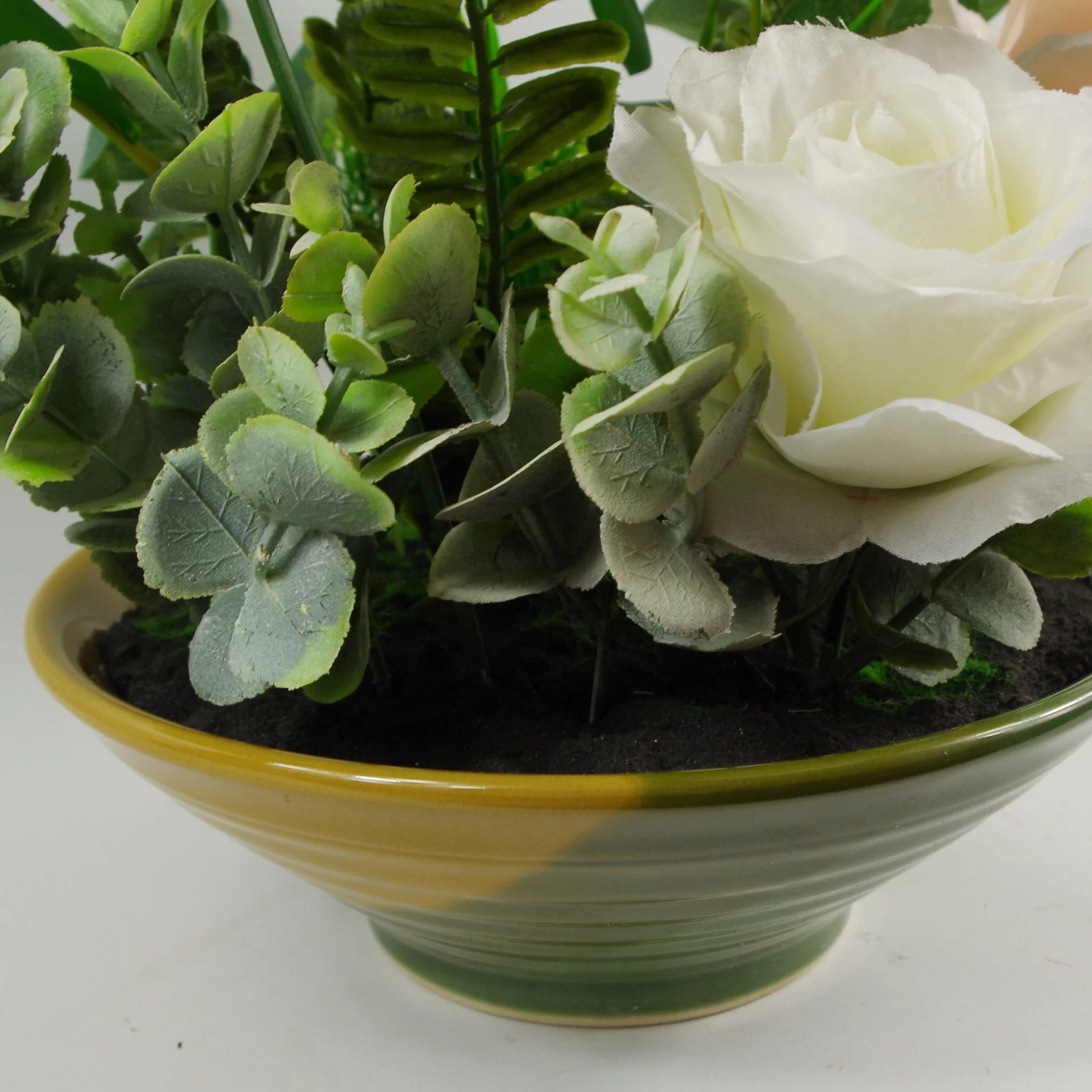 35cm Mixed Artificial Rose Display - Image 3