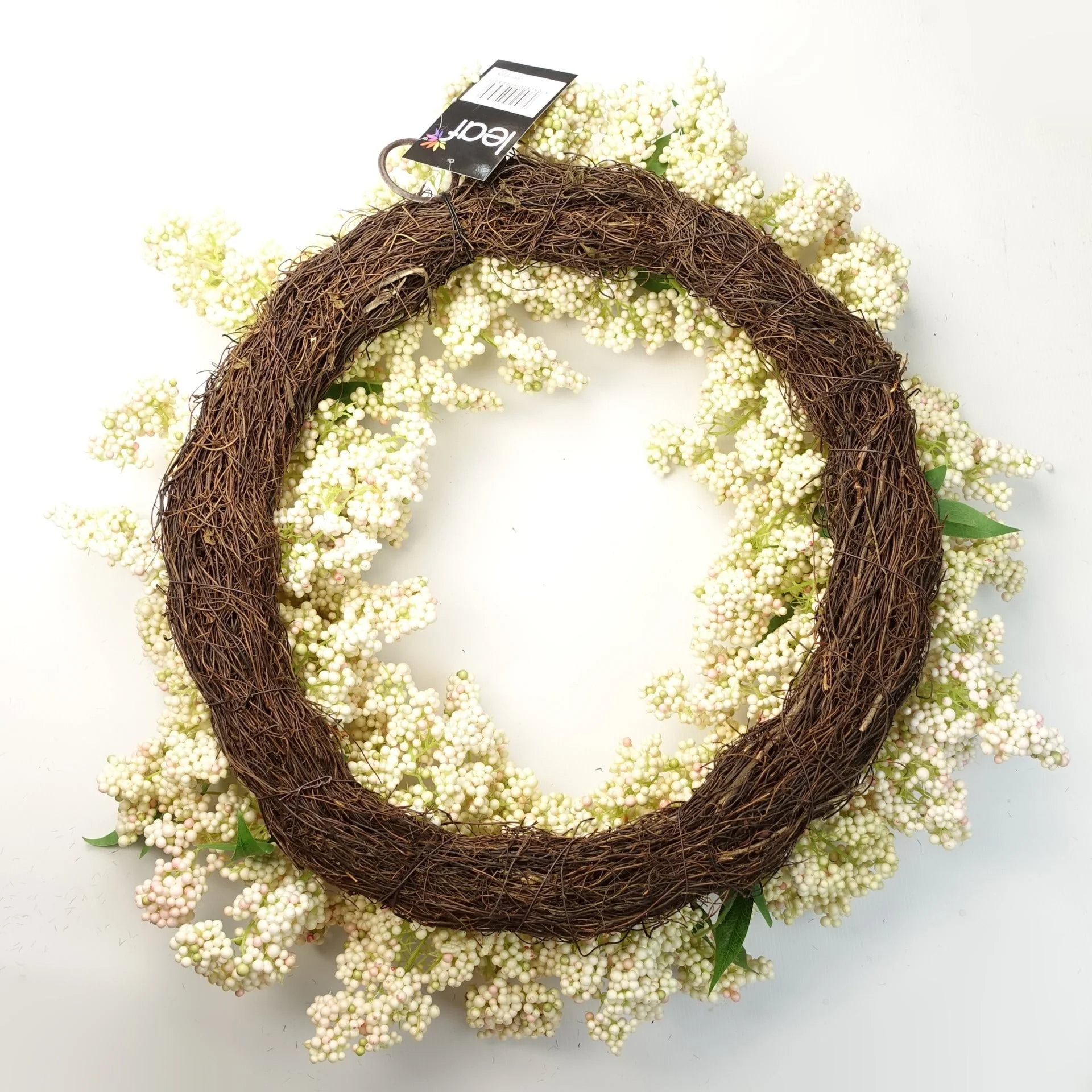 55cm Artificial Hanging White Berry Wreath - Image 4