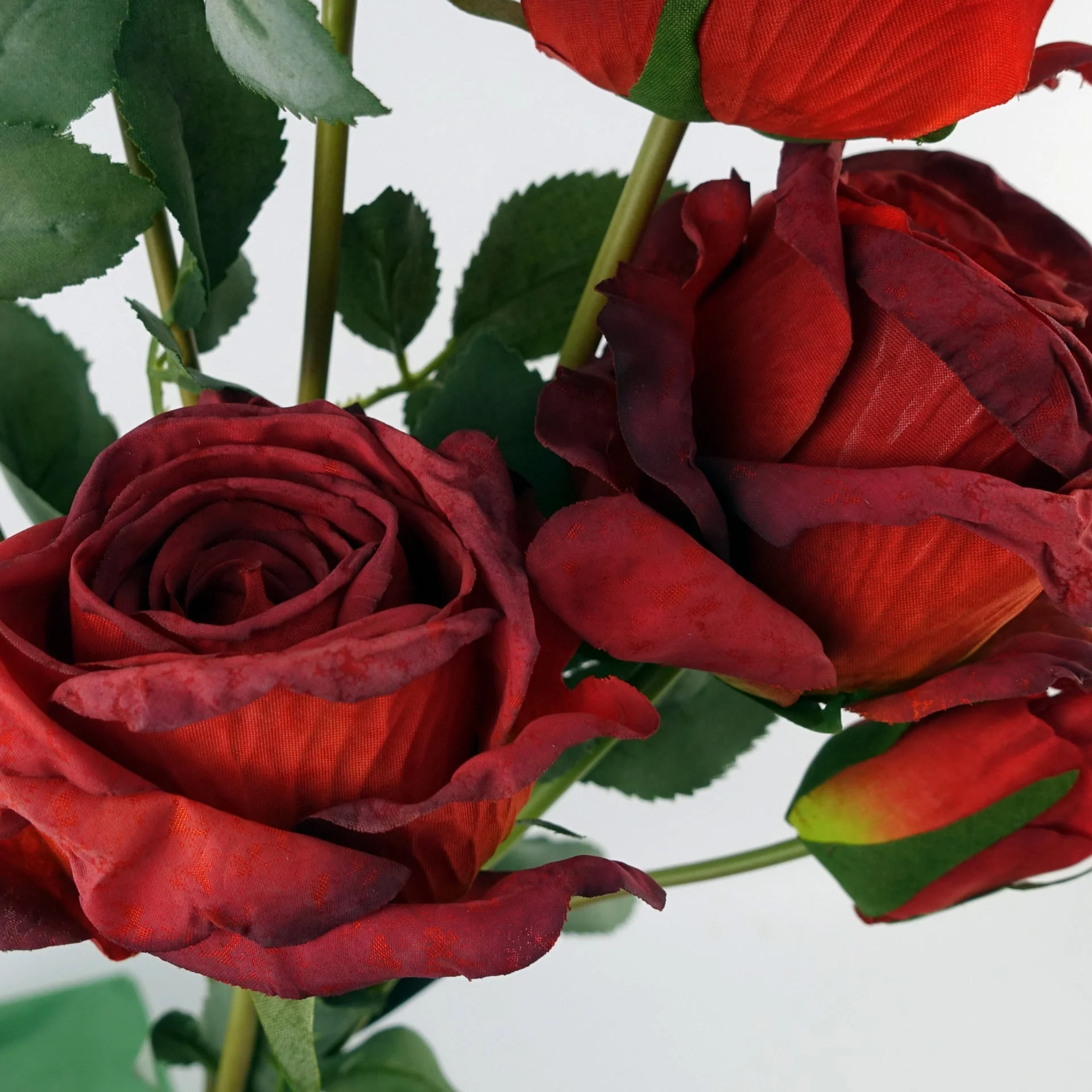 60cm Red Rose Artificial Flowers Spray - Image 3