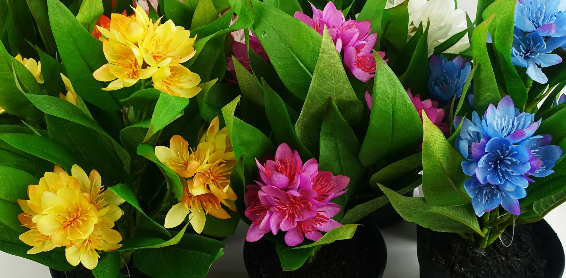 6x 18cm Artificial Freesia Plants in Assorted Colours Flowering - Image 3