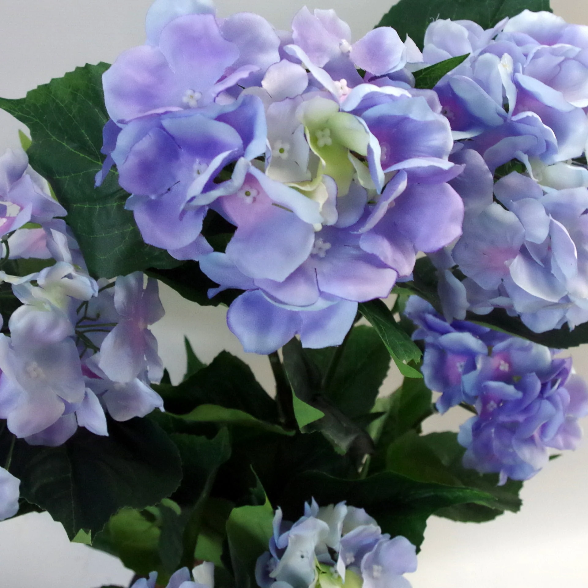 90cm Artificial Hydrangea Plant Blue with 200 Flowers - Image 4