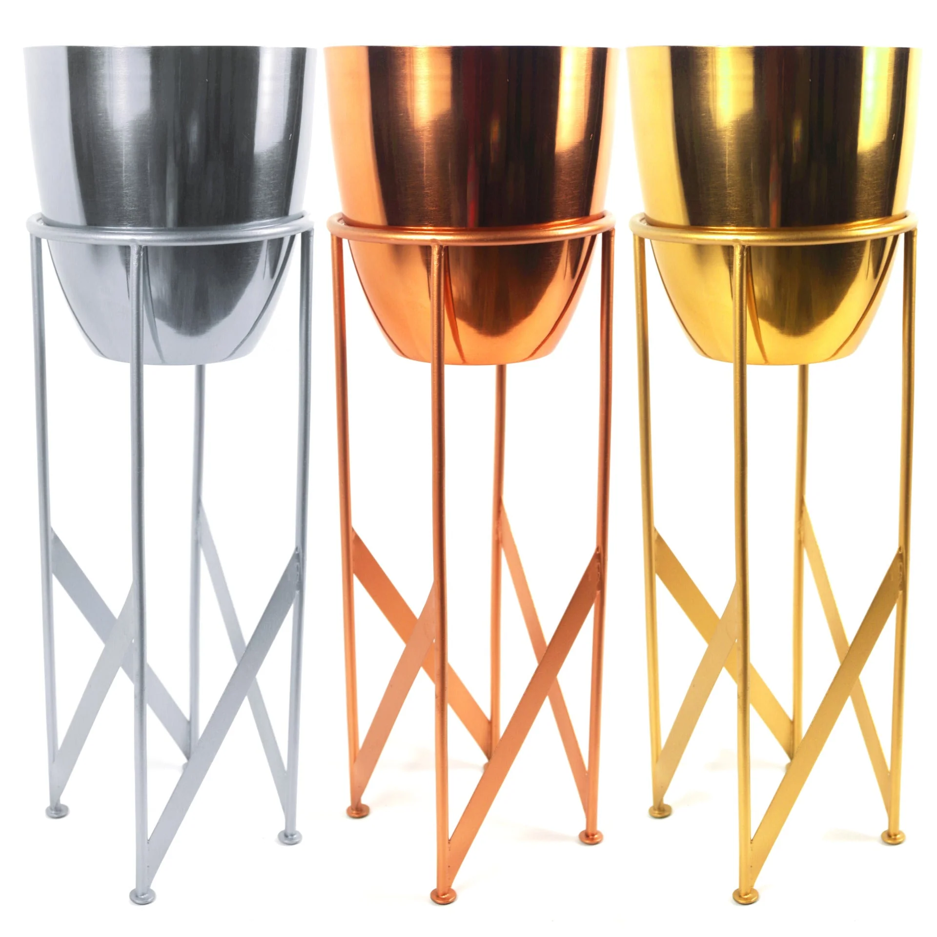 90cm Copper Planter with Artificial Yukka Plant - Image 3