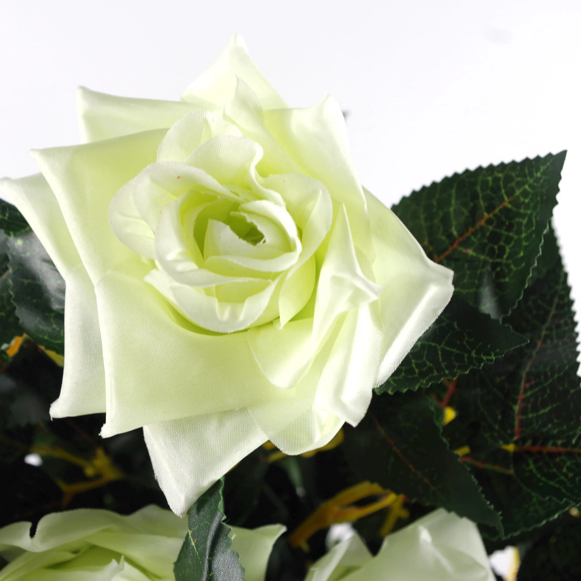 Artificial Cream Rose Tree Wedding Twisted Vine Detail 90cm (3ft) - Image 3
