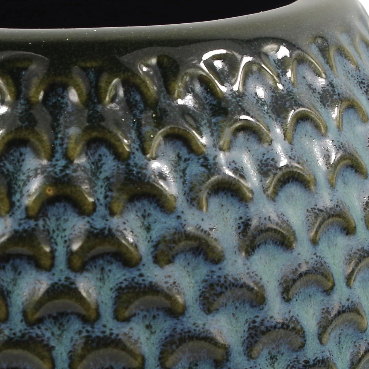 Blue Ceramic Plant Pot 15 x 15 x 12.5cm - Image 3