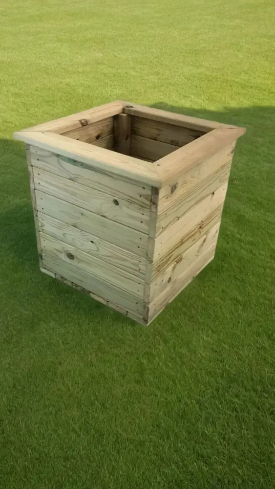 Deluxe Square Planter - Image 4