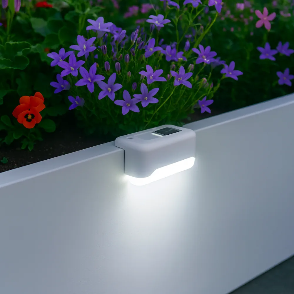 White Solar Planter/Fence Lights with Automatic Sensor